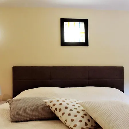 Nattache Studio Apartment Basment Zagabria Esterno foto