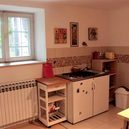 Nattache Studio Apartment Basment Zagabria Esterno foto